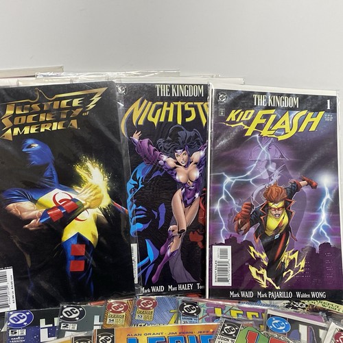 Lot Of 40 DC Comic Books:Legion,Justice League… - Picture 3 of 14