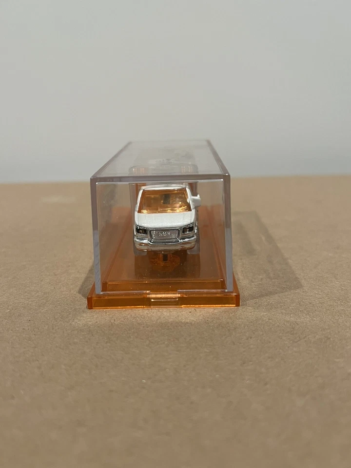 Matchbox Dream Halloween 2010 Ghoul Bus Diecast GM - Novo na Caixa - Imagem 3 de 4