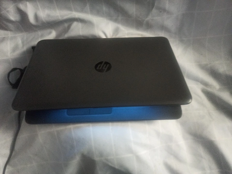 Laptops - Image 2 of 4