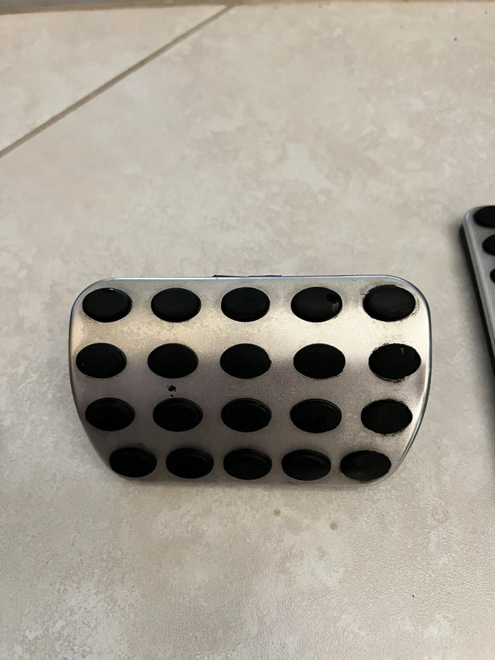 03-08 Juego de pedales de freno de estacionamiento de gasolina Mercedes R230 SL500 CLK350 CLK500 SL55 FABRICANTE DE EQUIPOS ORIGINALES Foto 3 de 4