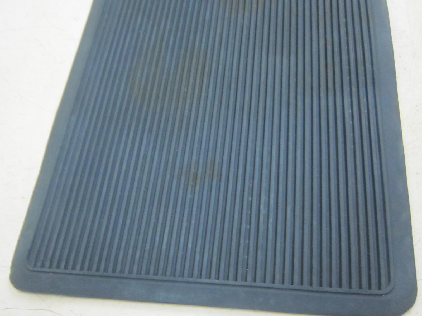 7387 Chevy Truck Rear Rubber Floor Mat Blazer,suburban,crew cab k5,k10