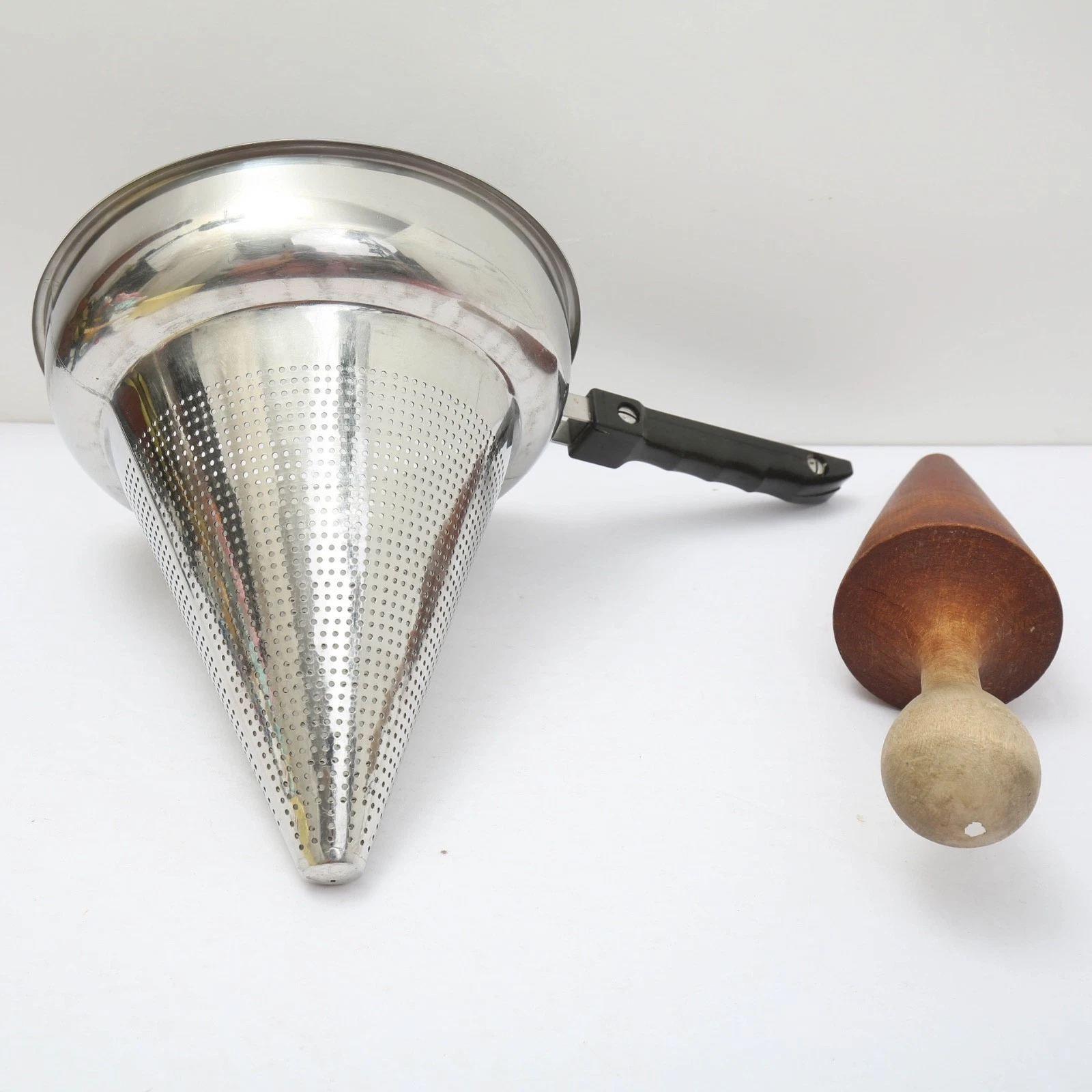 Steelco Vintage Stainless Steel Cone Shaped Food Sieve Strainer Colander Pestle