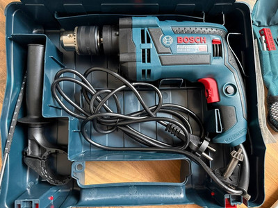 Bosch Schlagbohrmaschine GSB 16 RE im Koffer