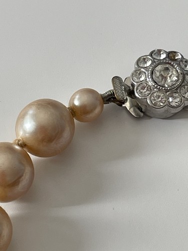 Rare - Vintage - Hand Crafted - Faux Pearl Bracelet - Individually Knotted - Picture 3 of 9