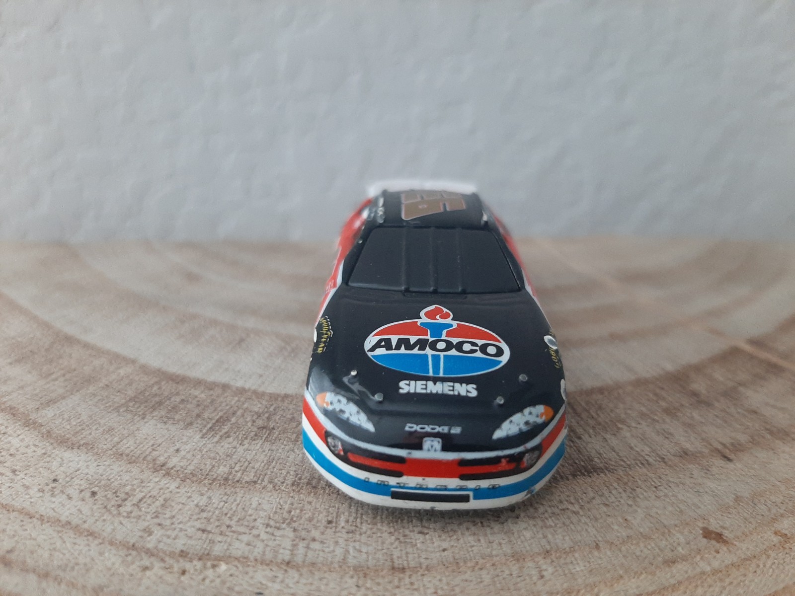 Picture 3 of 9