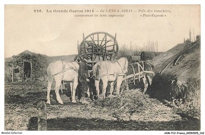 AXMP12-1101-62 - From LENS to ARRAS - Near trenches - earthen camp i