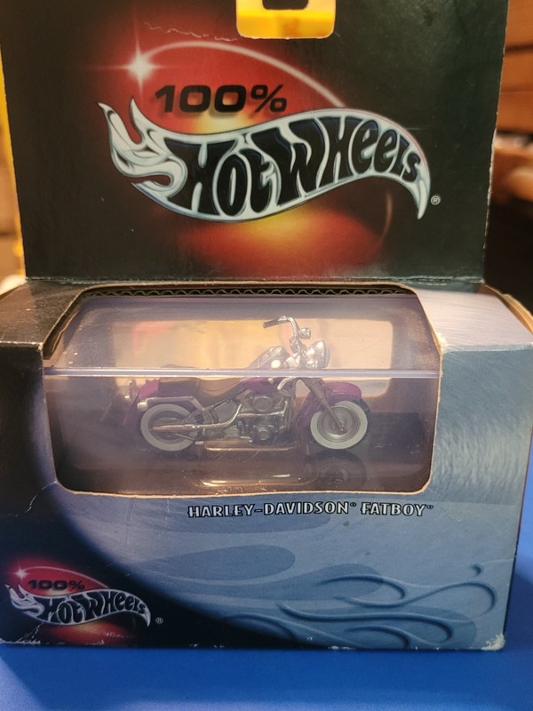 2000 Hot wheels Harley Davidson "Fatboy"motorcycle