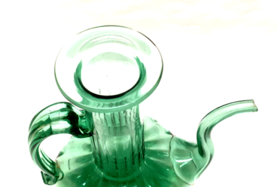 Vieux Huilier En Verre Soufflé Vert, Base Carrée - Super Déco Rétro Pour La Cuisine