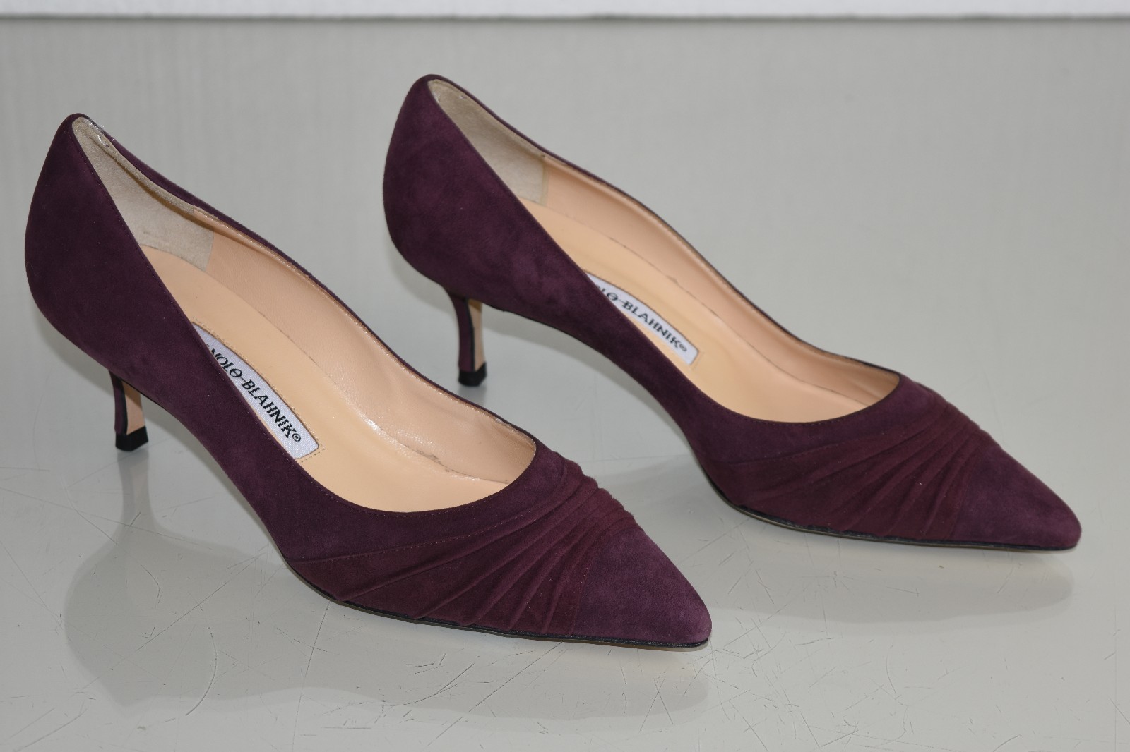 $775 NEW MANOLO BLAHNIK GOLDA RUCHED PUMPS BB SUEDE Burgundy  BORDO SHOES 37
