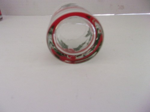 Vintage Christmas Holly and Berries Shot Glasses 2oz Set of 3 - Picture 10 of 10