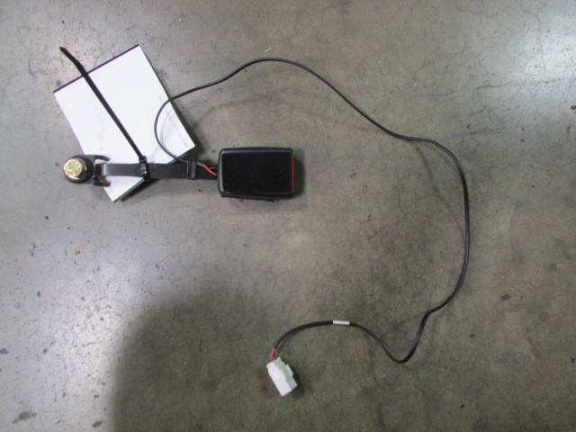 Maserati Quattroporte, RH, Right Front Seat Belt Receiver, Used, P/N  67672600