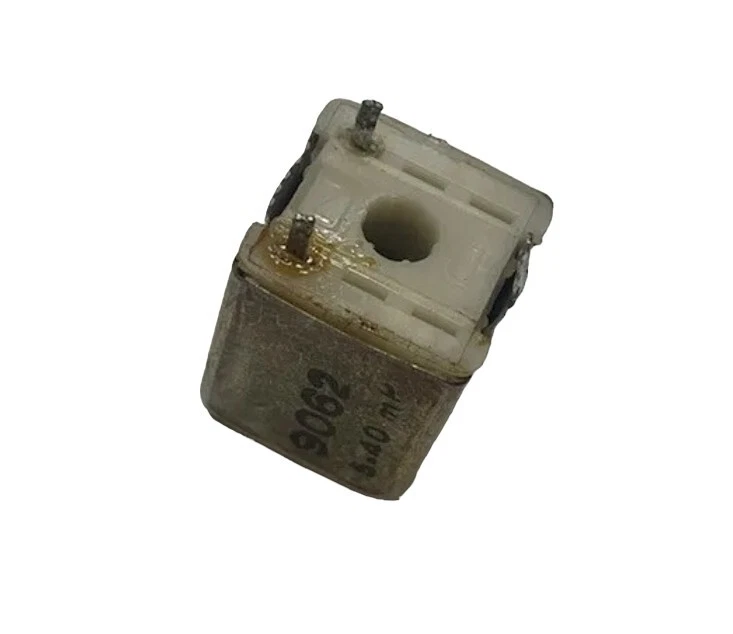 # 9062 15-40 Mh Variable Inductor CoilPCB Mount - Image 4 of 4