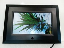 Sungale CD705 7" Digital Picture Frame