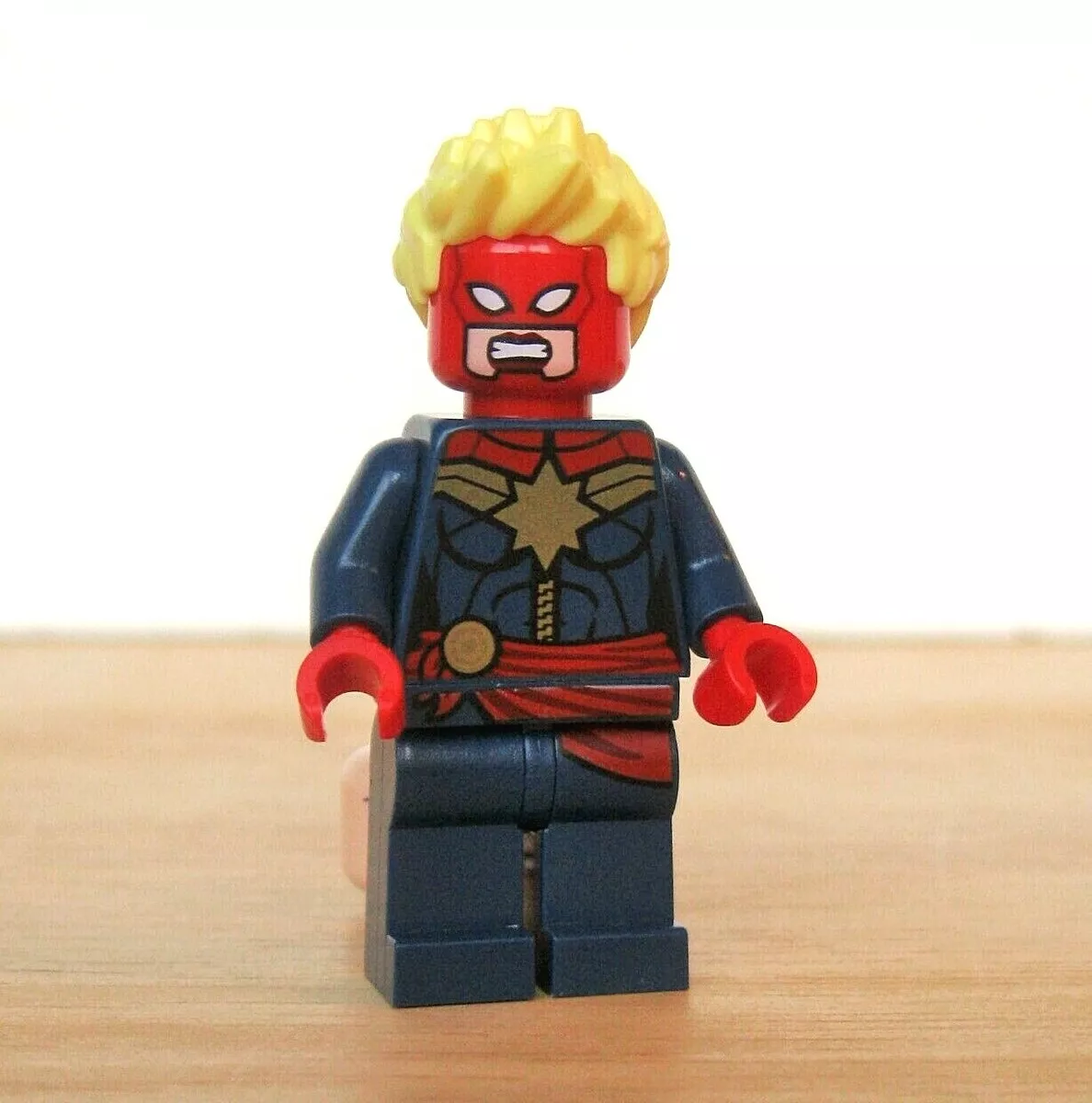 LEGO Captain Marvel Minifigure Marvel Avengers Comics 76049 Super Heroes  (2016)