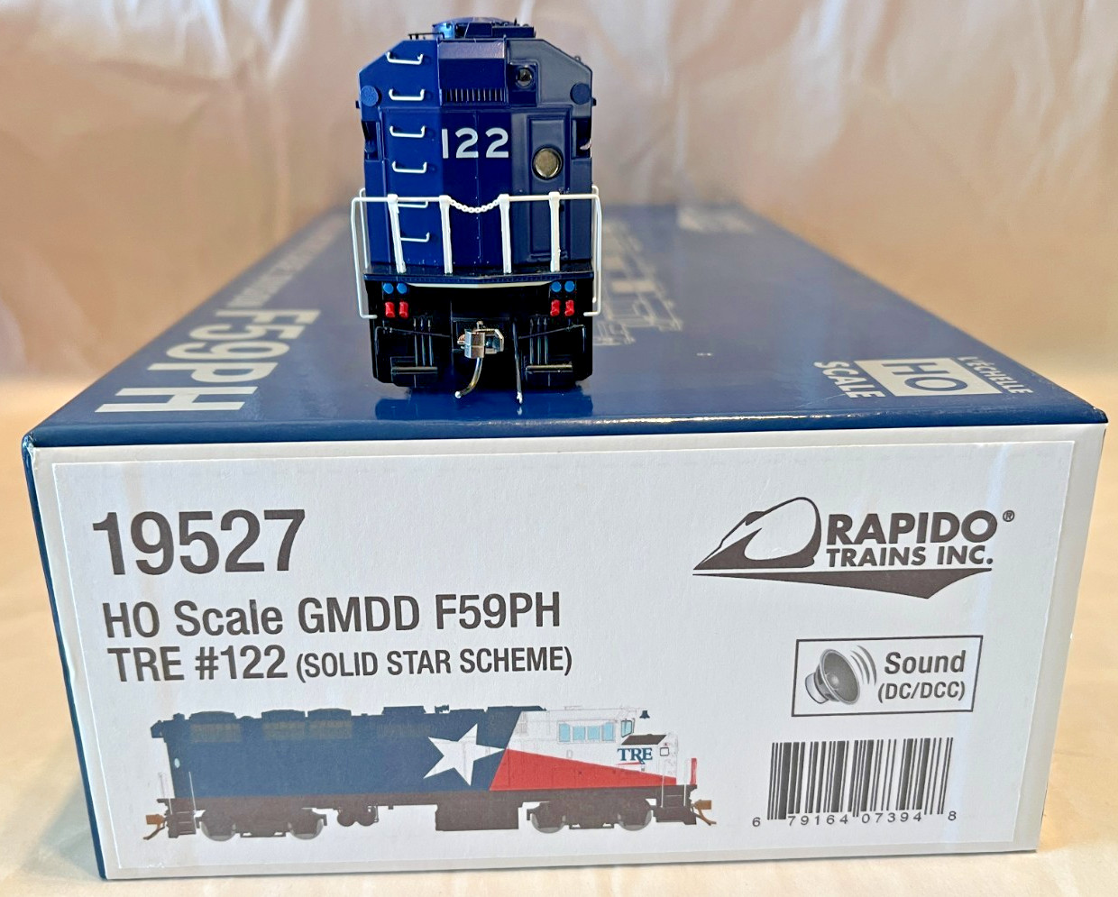 Rapido HO Scale Trinity Railway TRE F59PH #122 with DCC & Sound