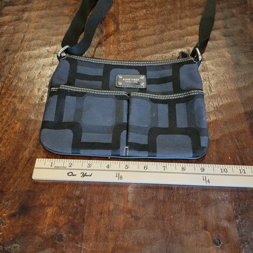 Nine West Crossbody Black Grey Canvas Purse Zip Close Adjustable Strap - 第 6/7 張圖片