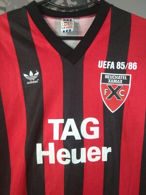 Grosser Wimpel Neuchâtel Xamax - Real Madrid 1986 | Kaufen auf