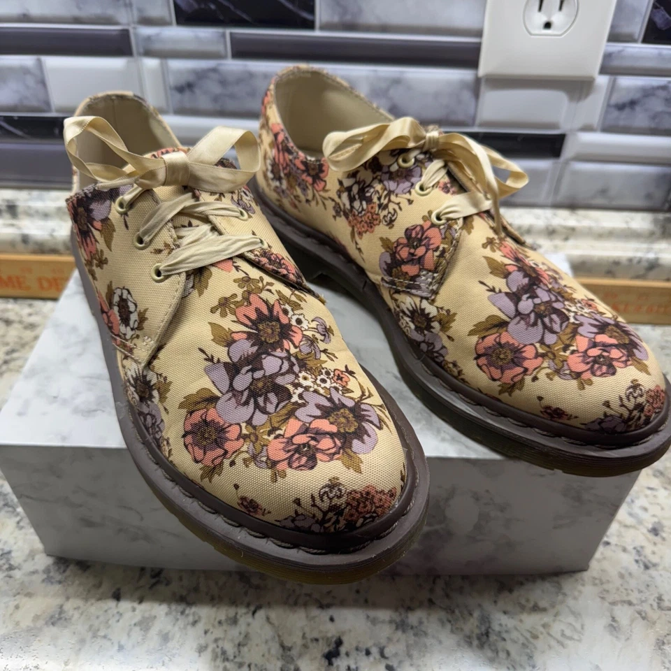 Zapatos con cordones Dr. Martens 1461 amarillos florales bajos talla 10 para mujer Foto 2 de 4