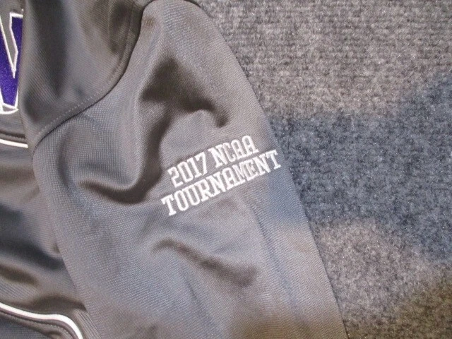 Under Armour Jacket Women's Medium Northwester Wildcats 2017 NCAA - Image 4 of 4