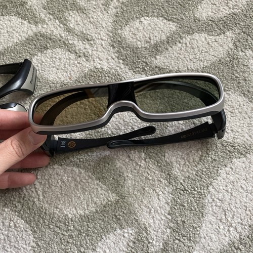 X2 PANASONIC TY-EW3D10 Active Shutter 3D Glasses + Case and Accessories - Picture 2 of 10