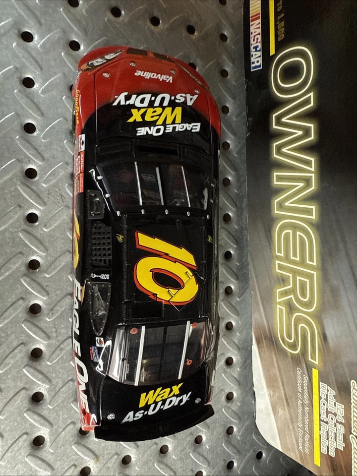 Johnny Benson Team Caliber #10 Eagle One 2003 Pontiac Grand Prix 1:24 41/1500 - Image 2 of 4