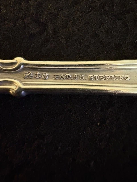 Cuchillo de mantequilla Gorham Chantilly de plata esterlina 6 3/4" 1,1 oz monograma "B" Foto 2 de 4