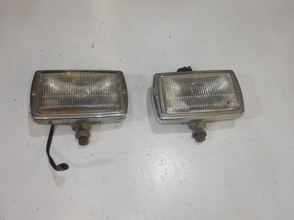 Par de luces antiniebla delanteras Jeep Grand Wagoneer SJ 84-91 de fábrica Marchal 850 852 859 Foto 2 de 4