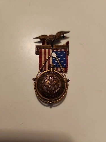 CIVIL WAR GAR canteen PIN & Ribbon reunion Badge union Civil war Army Vet