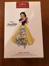2023 HALLMARK KEEPSAKE ORNAMENT SNOW WHITE DISNEY PRINCESS CELEBRATION--NEW