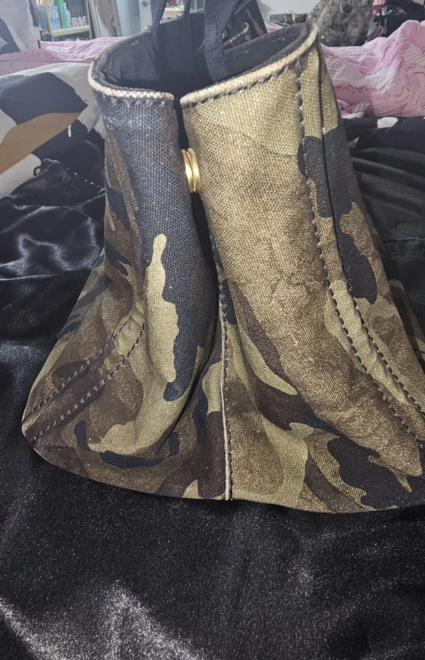 PRADA Canapa Camouflage Tote Bag 100% Authentic Used - Image 4 of 4