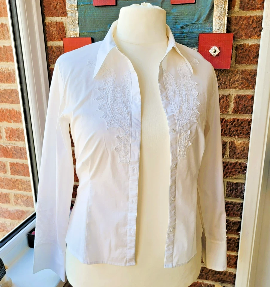 Vintage Cotton Blend Lace Feature Steam Punk White Shirt UK 16 (more like a 12+) - Image 2 of 4