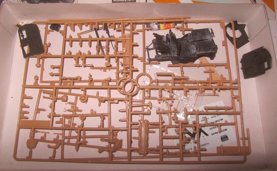 Academy Minicraft Hummer M1025 Srmoured carrier 1:35 INCOMPLETO DA RECUPERO - Immagine 3 di 3