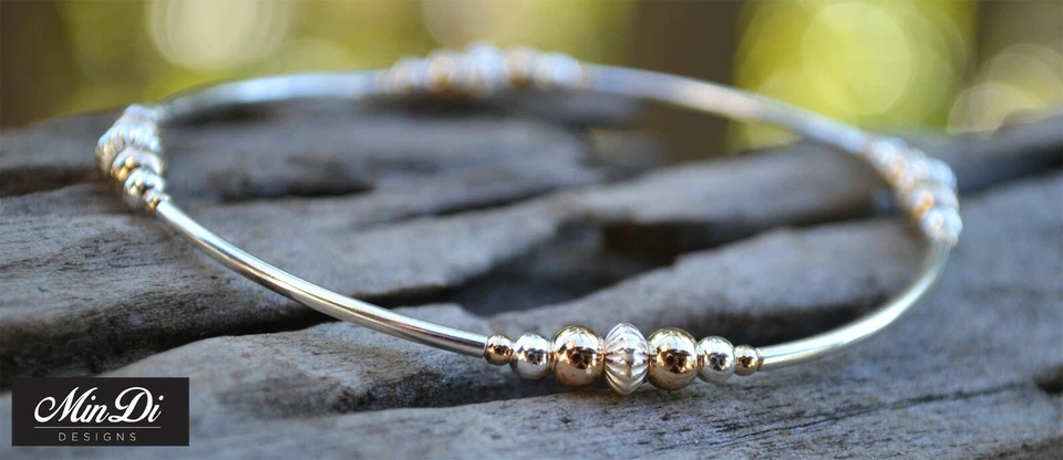 Bracciale elastico fatto a mano con oro giallo 14 carati riempito e argento s... - Immagine 3 di 4