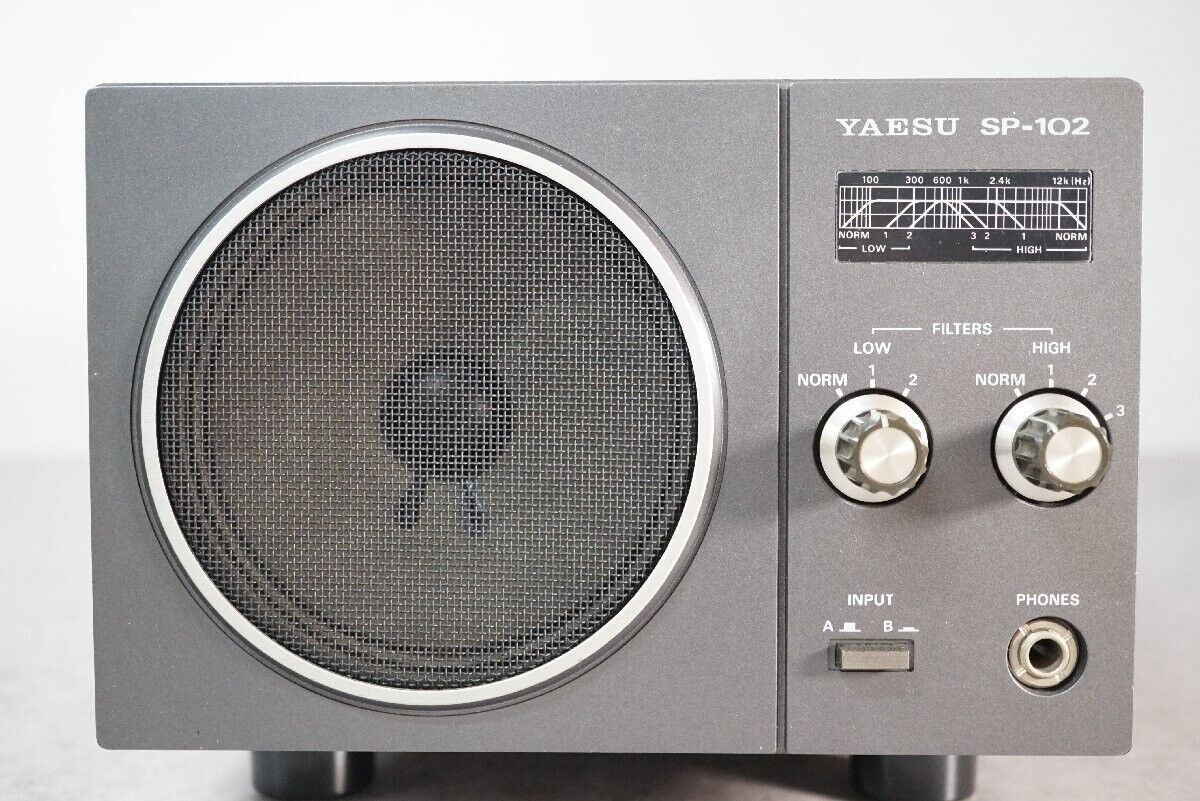 Yaesu SP-102 External Speaker Hi and Low filters 2 inputs Yaesu SP-102 External Speaker Hi and Low filters 2 inputs
