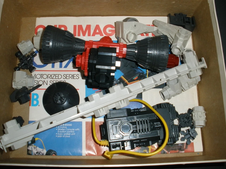 Milton Bradley Robotix Series R-330 1986 completo Foto 4 de 4