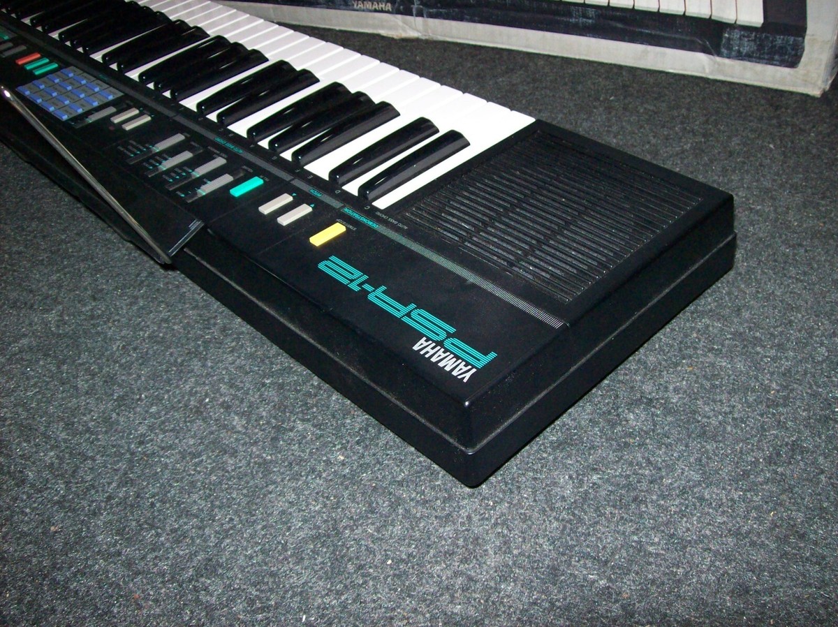 YAMAHA PSR-12 電子キーボード Yamaha PSR-12 - (49-Key) Portable Vintage Keyboard **READ