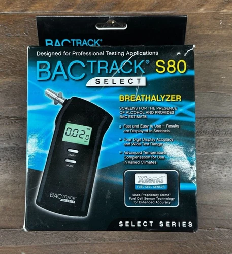 BacTrack S80 Select Digital Breathalyzer Alcohol Tester Mouthpieces Case