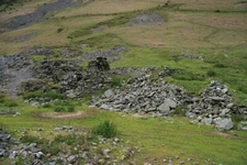 Photo 6x4 Ore bins at Nant y Car South Rhiwnant/SN8860 Set of ore bins w c2009