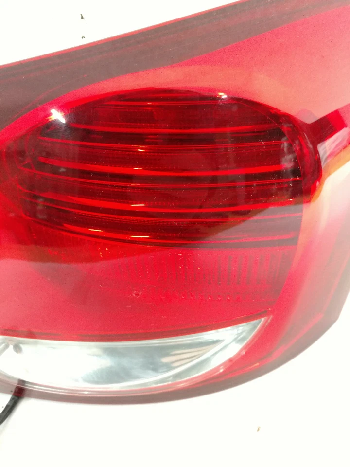 Luz trasera pasajero lado derecho fabricante de equipos originales Lexus GS300 GS350 GS430 GS460 2006-2011 Foto 3 de 4