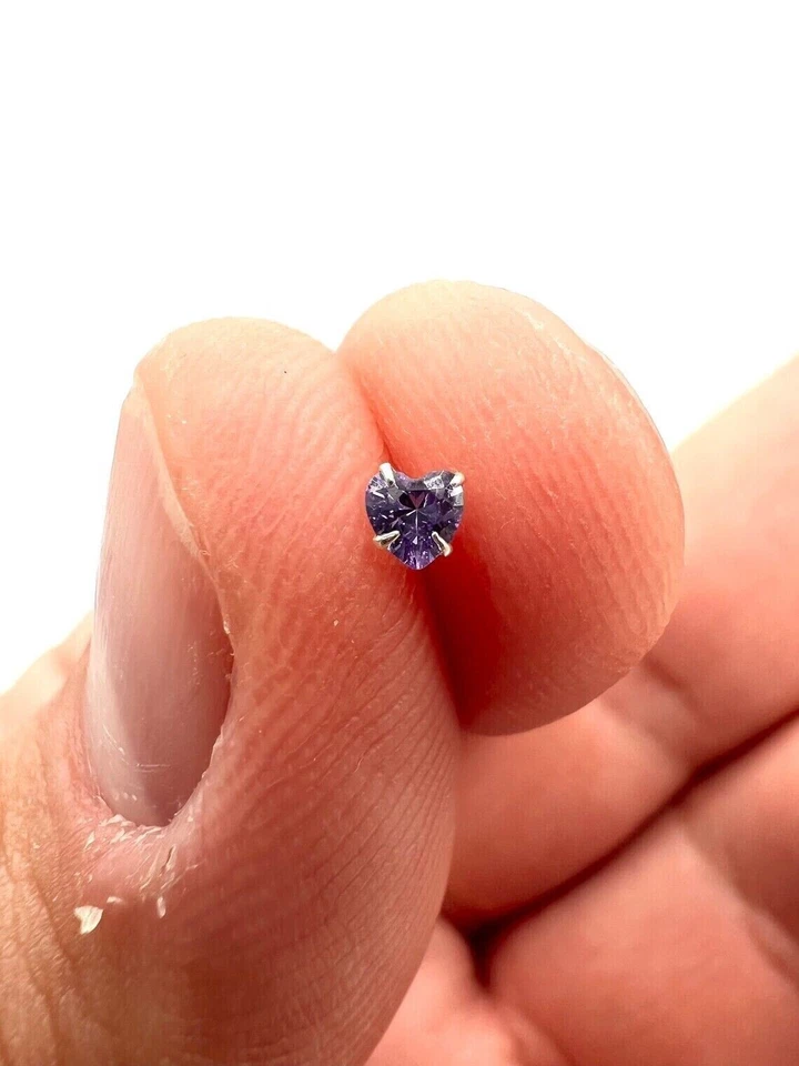 Pin piercing anillo perno perno nariz amatista natural corte corazón oro blanco 14K Foto 3 de 4