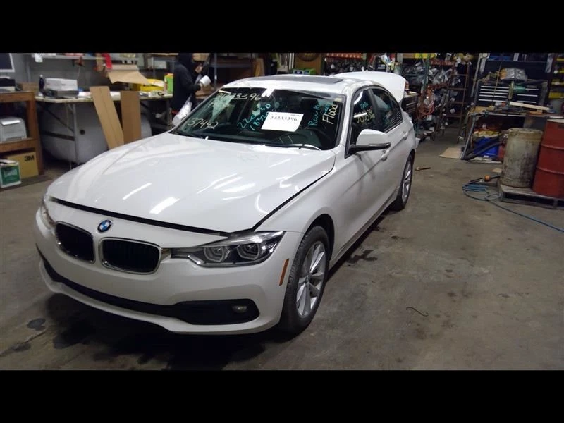 Differential Carrier Rear AWD Automatic Transmission Fits 12-18 BMW 320i 1040717 - Image 4 of 4