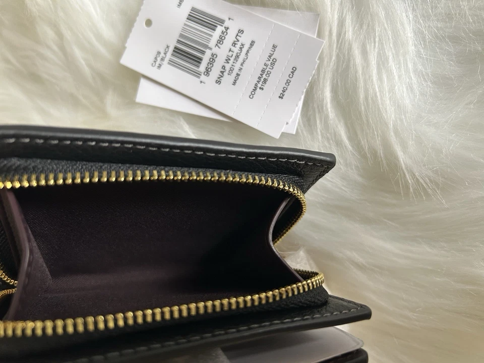 Cartera Coach Snap con remaches dorada/negra nueva con etiquetas Foto 4 de 4