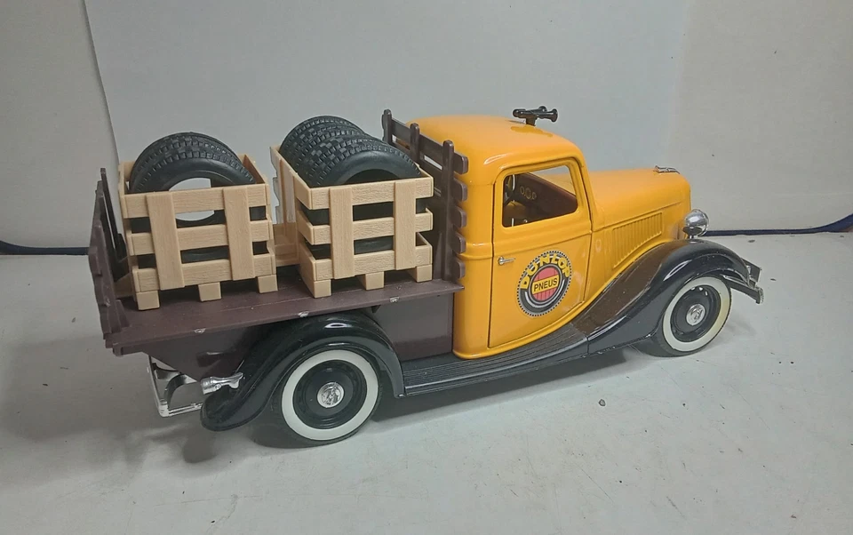 SOLIDO 1/19 FORD 1936 V8 DUNLOP PNEUS TRANSPORT PNEUS BON ETAT SANS BOITE gé C3 - Photo 3/4