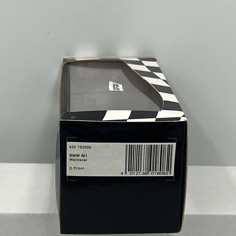 1:43 BMW M1 WORKSCAR D PIRONI  #3 MINICHAMPS - Image 2 of 4