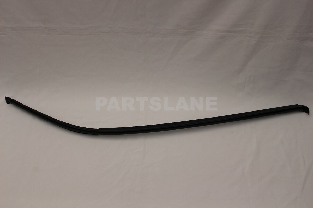 Toyota Land Cruiser LX470 OEM Genuine Windshield Moulding Outside