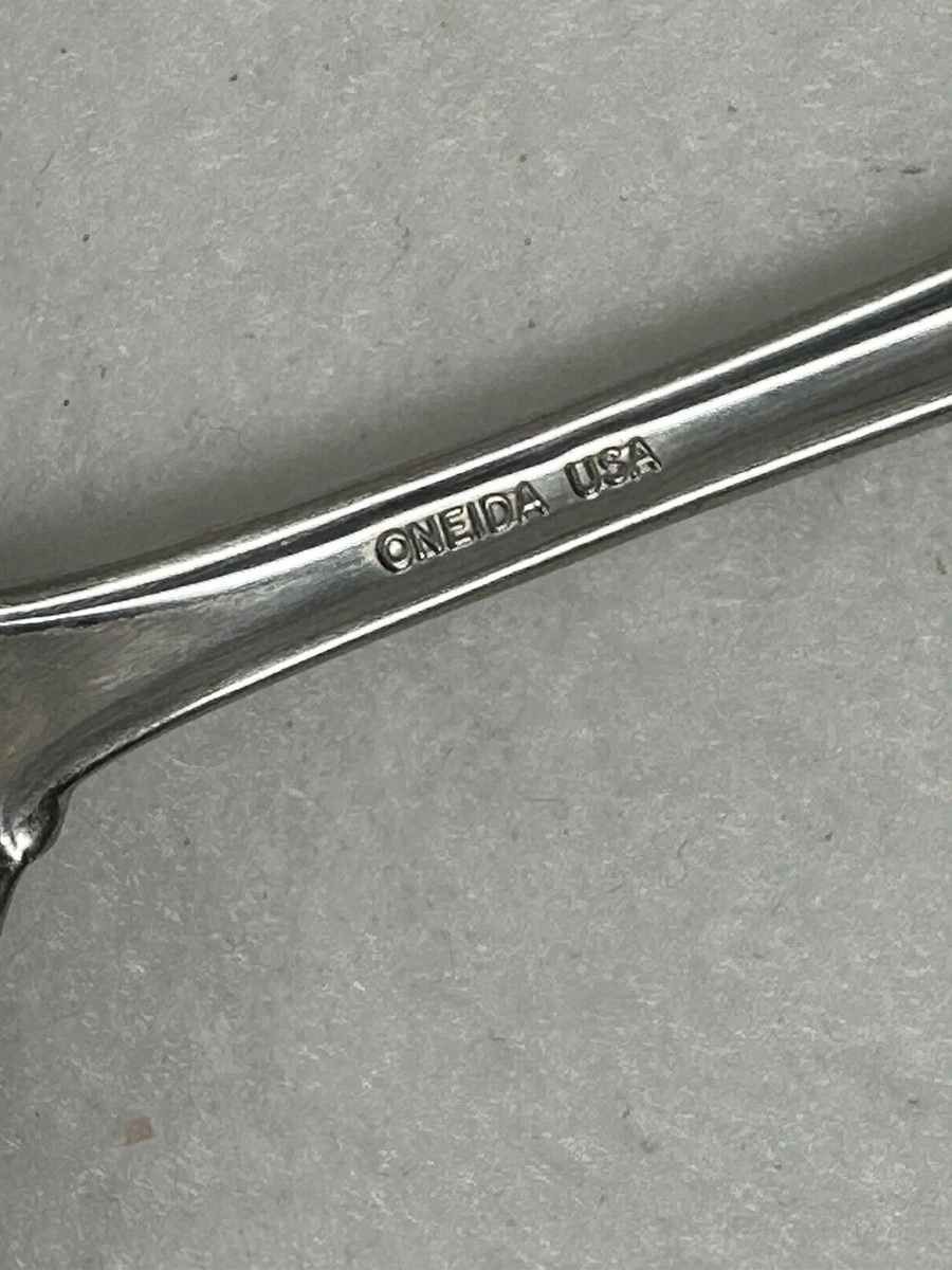 ONEIDA USA アンティーク ONEIDA USA SPOON BEADED HANDLE OVAL SHAPED END SILVER VINTAGE