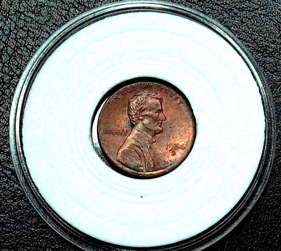 1984 D About Uncirculated Copper Lincoln Red Brown Toned 1c Penny  - Image 3 of 4