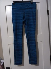 Xersion Medium Women's Green With Stripes Elastic Waist  Exercise Leggings