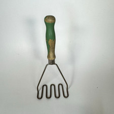 VTG Green Wooden Handle Potato Masher Farmhouse Country Kitchen Tool 1950s 9"