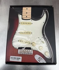 Fender Stratocaster SSS 57/62 Pre-Wired Pickguard White/Back/White